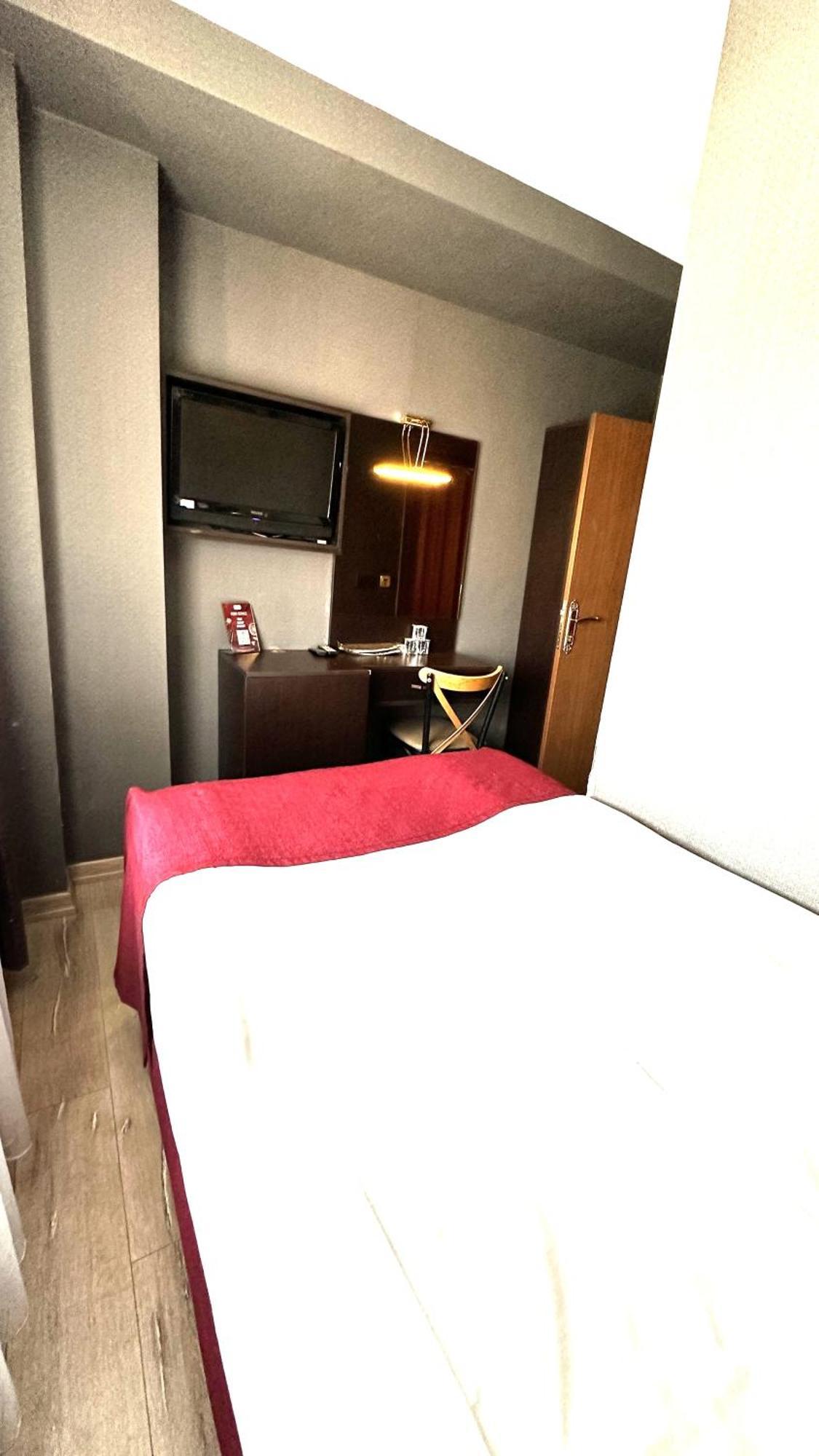 Atesde Dustu Salvara Ξενοδοχείο Κωνσταντινούπολη Εξωτερικό φωτογραφία
